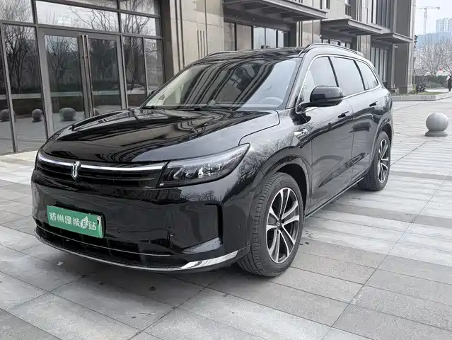 AITO ASK THE WORLD M7 2025