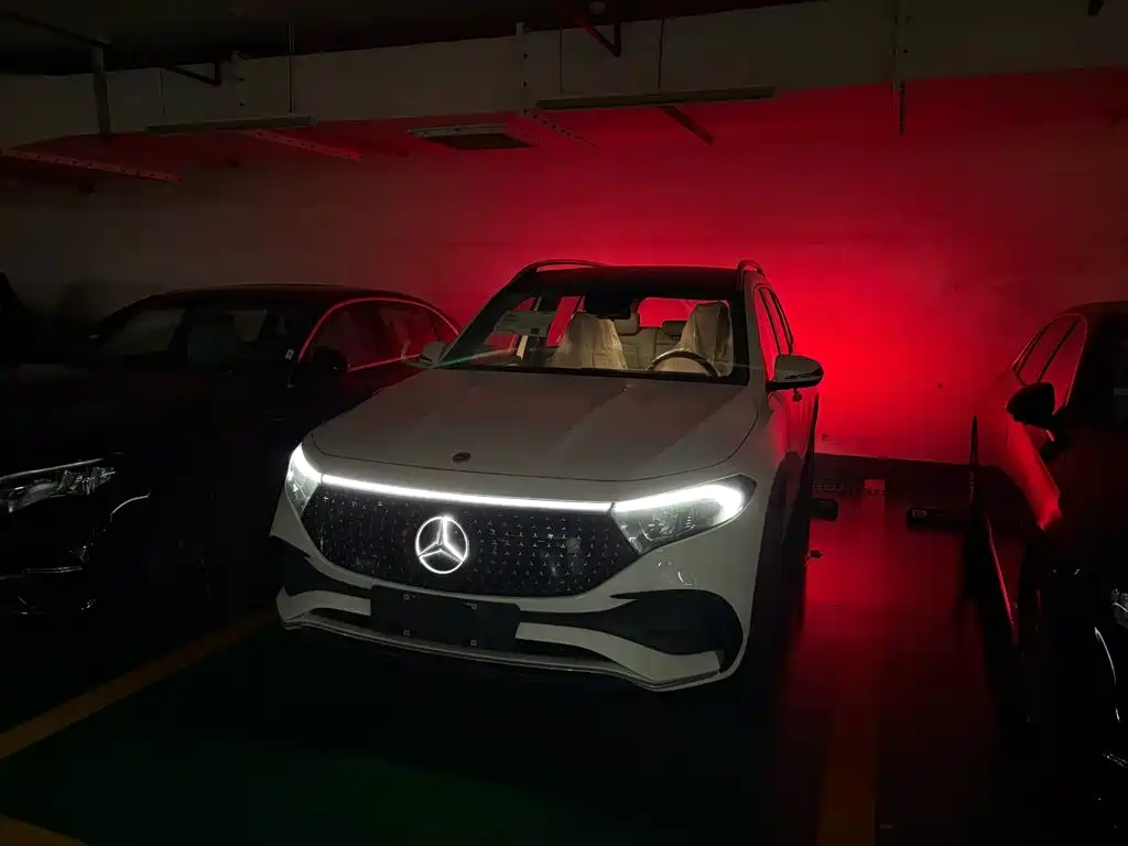 Mercedes-Benz EQB — миниатюра 6
