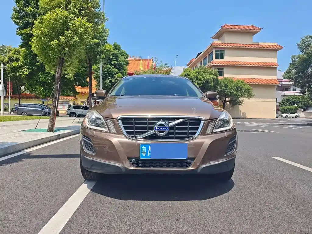 Volvo XC60 (Import) — миниатюра 2