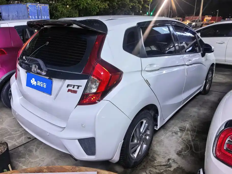 Honda Fit — миниатюра 3