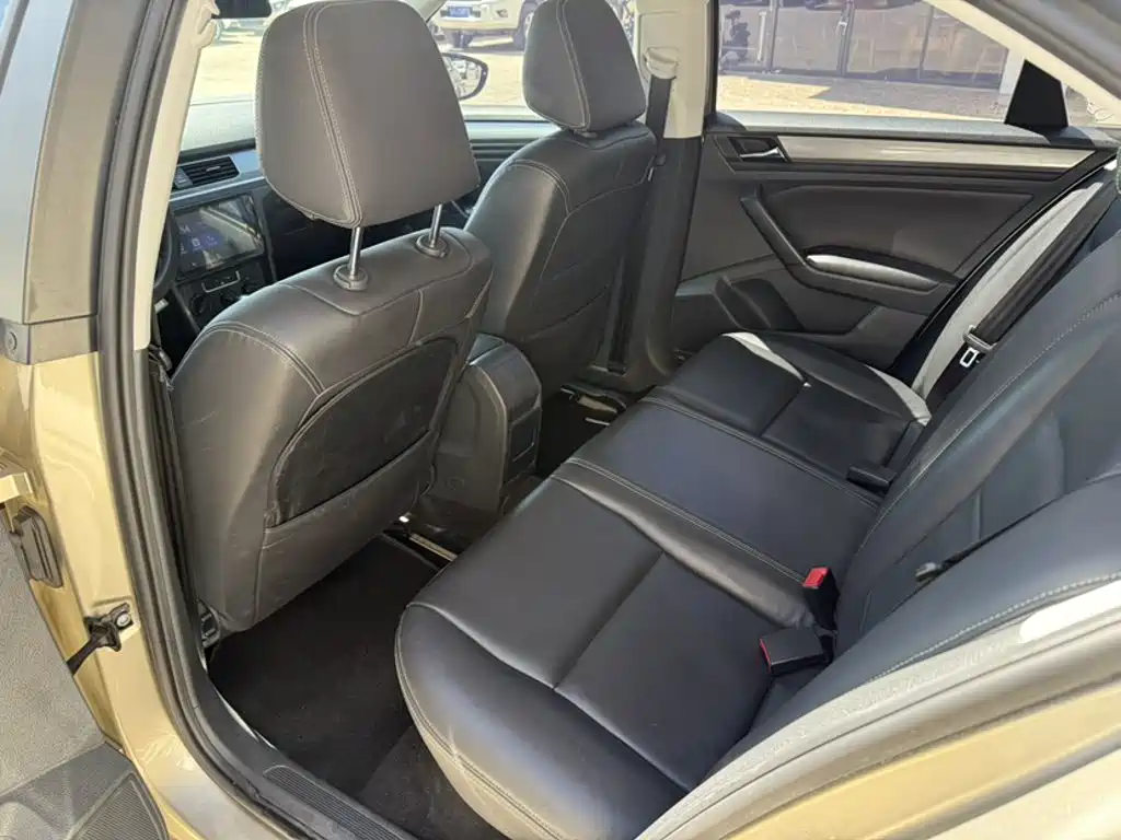 Volkswagen Bora — миниатюра 13