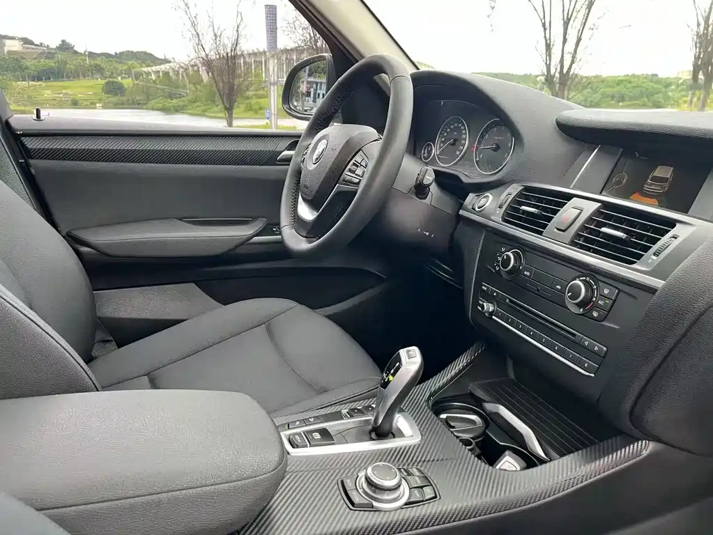 BMW X3 (Import) — миниатюра 10
