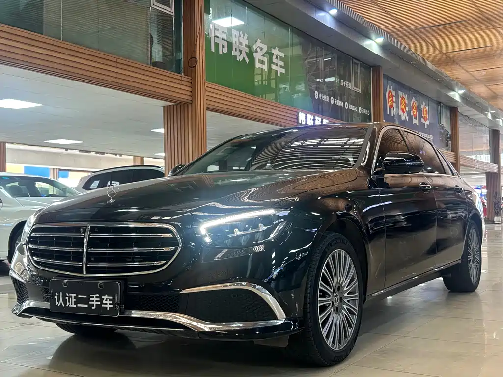 Mercedes-Benz E-Class 2022