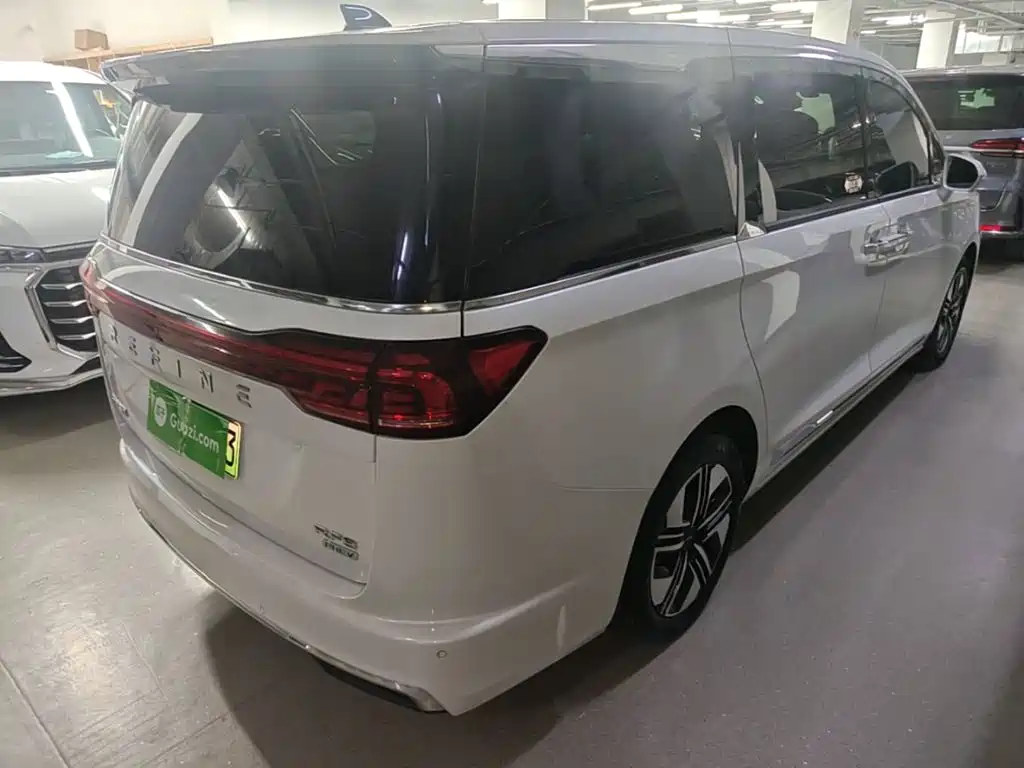 JAC Refine Refine RF8 PHEV — миниатюра 7