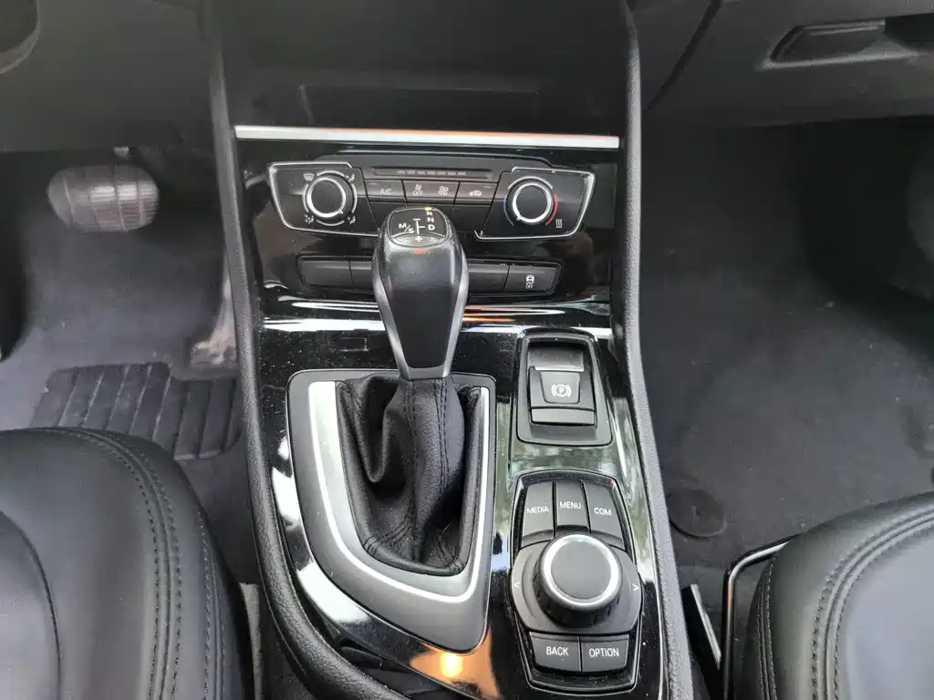 BMW 2 Series Active Tourer — миниатюра 7