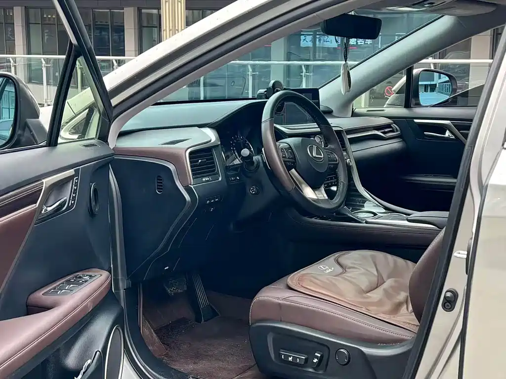 Lexus RX — миниатюра 3