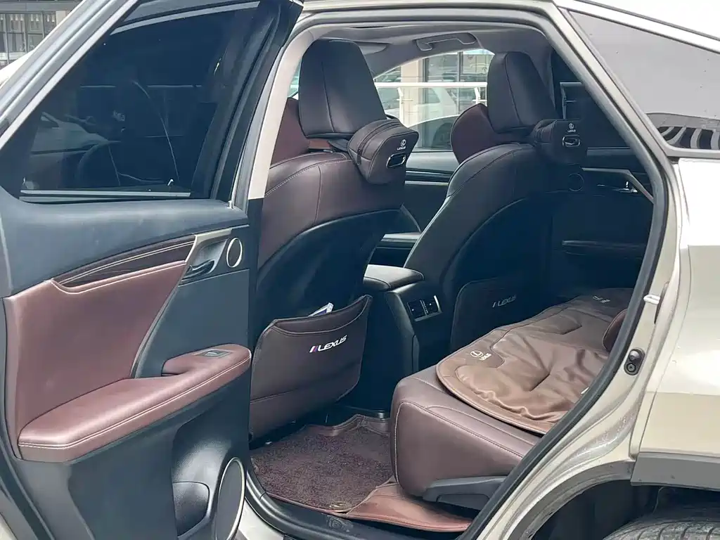 Lexus RX — миниатюра 5