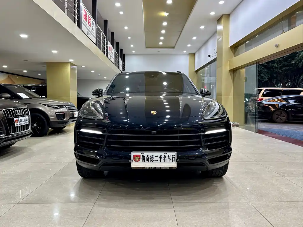 PORSCHE CAYENNE