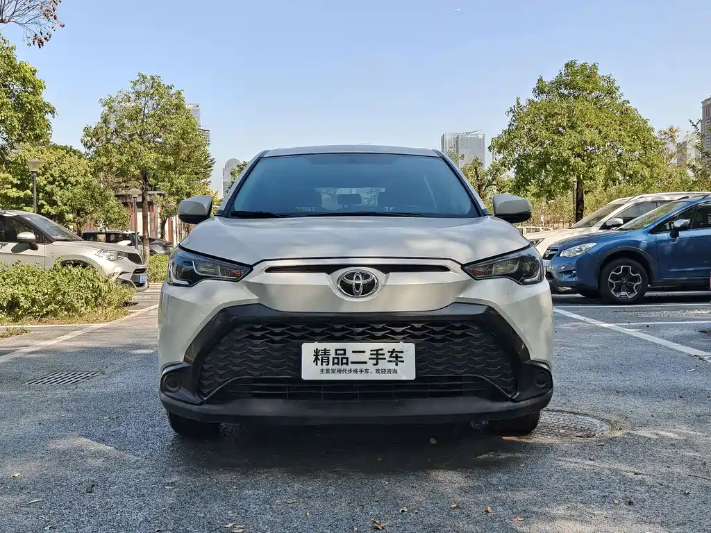 Toyota Frontlander — миниатюра 2