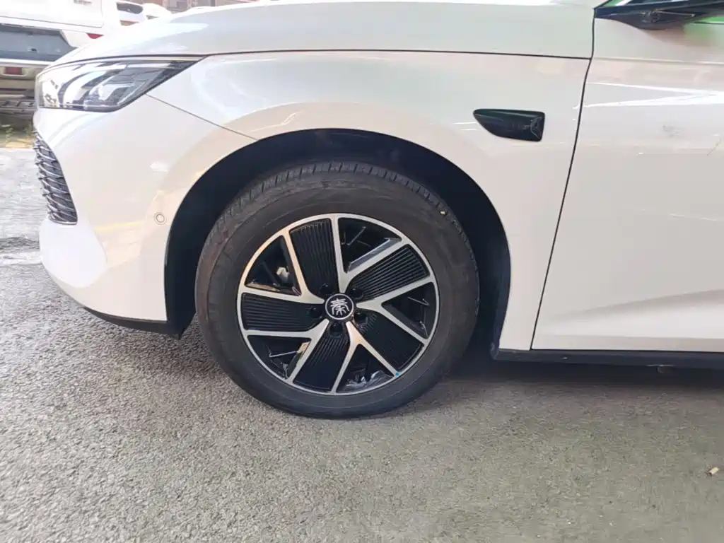 BYD Qin L — миниатюра 23
