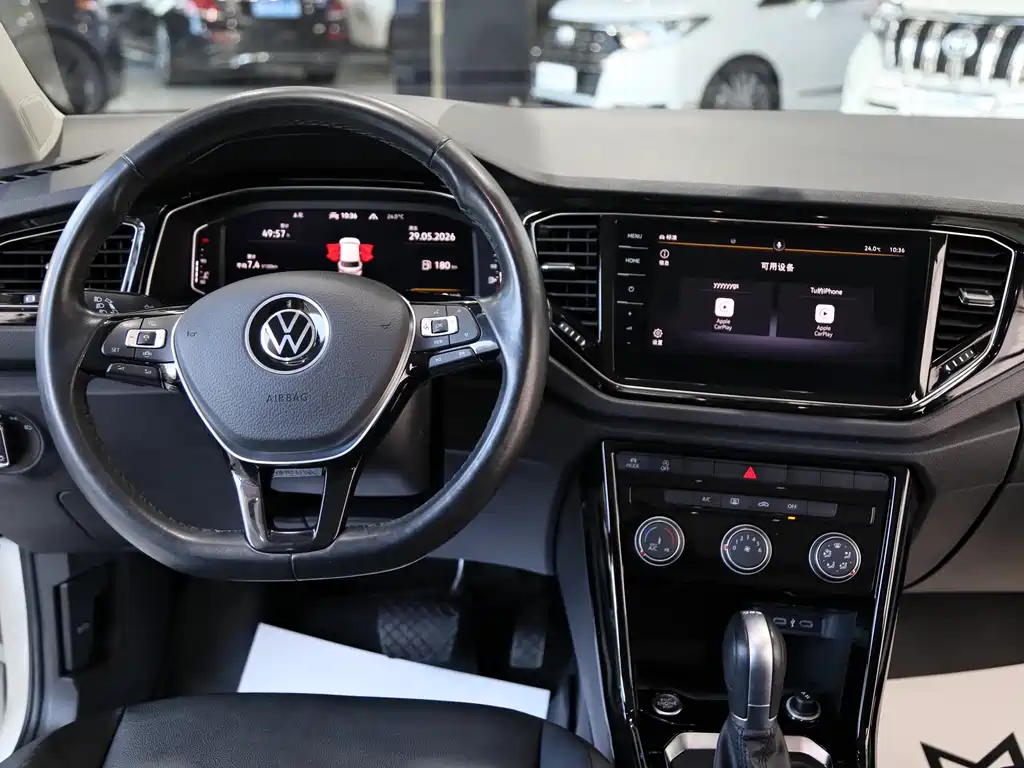 Volkswagen T-Roc 2021 280TSI DSG Smart Connect