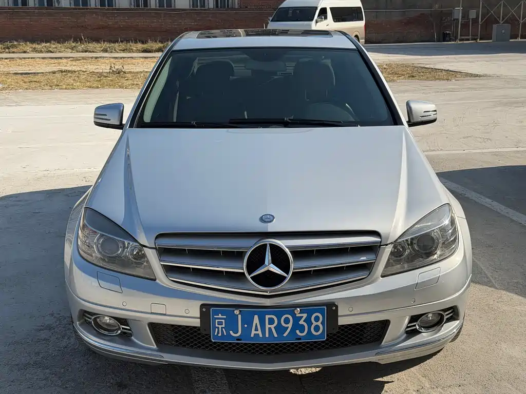 Mercedes-Benz C-Class — миниатюра 2