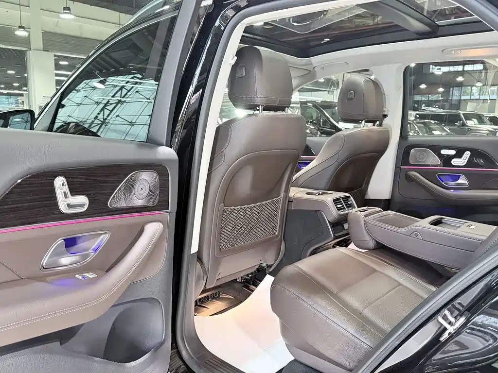 Mercedes-Benz GLE (Import) — миниатюра 9
