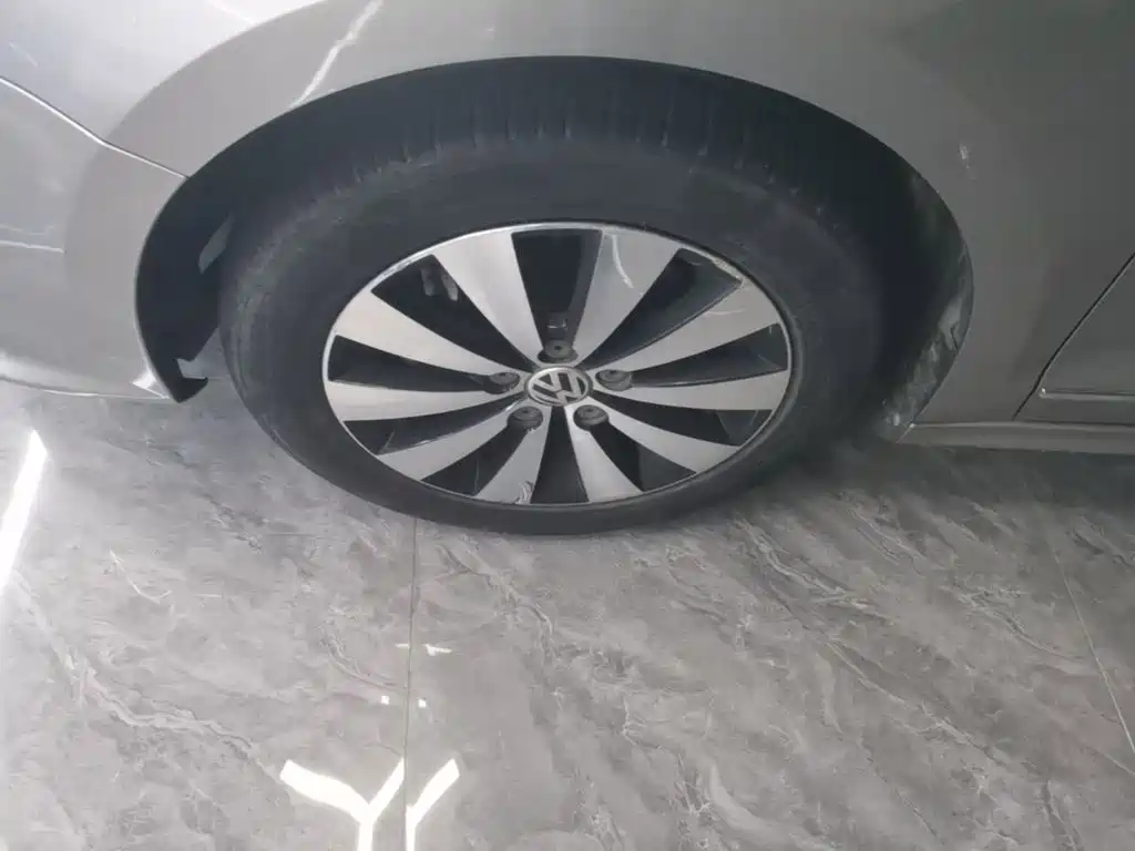 Volkswagen Sagitar — миниатюра 23