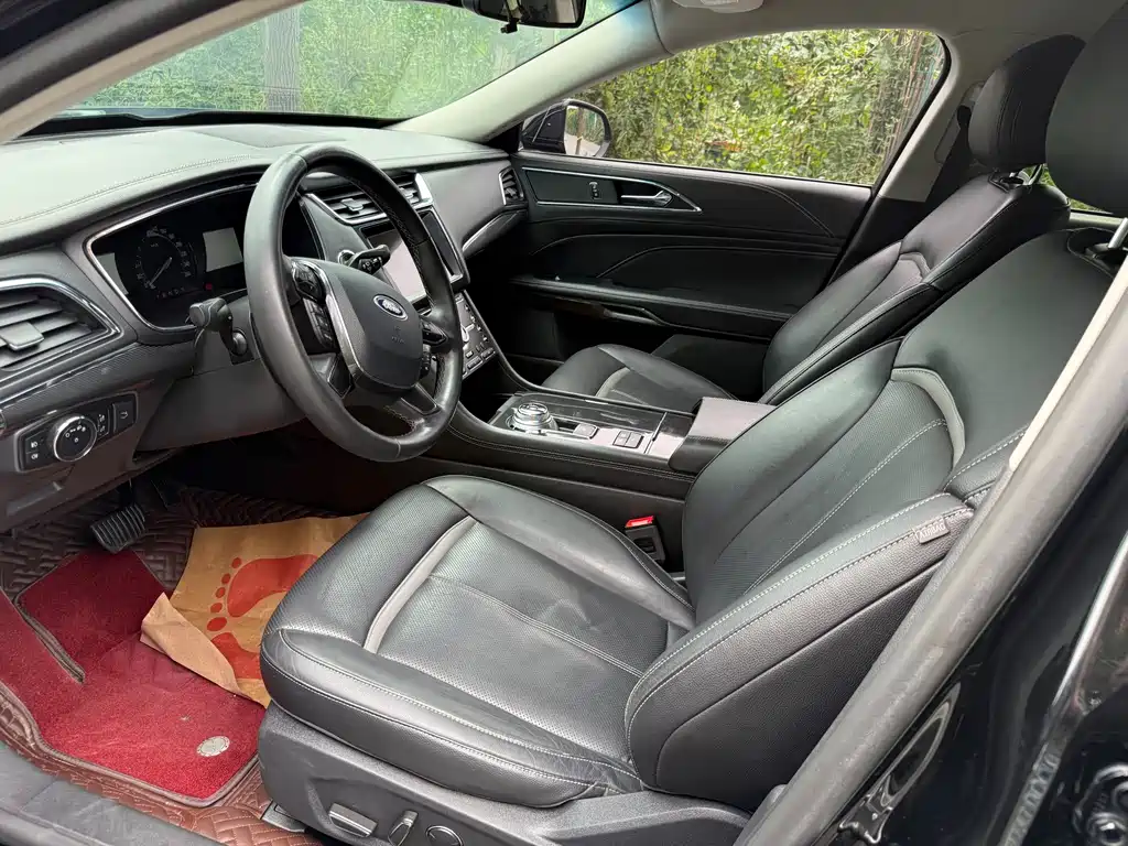 Ford Taurus — миниатюра 6