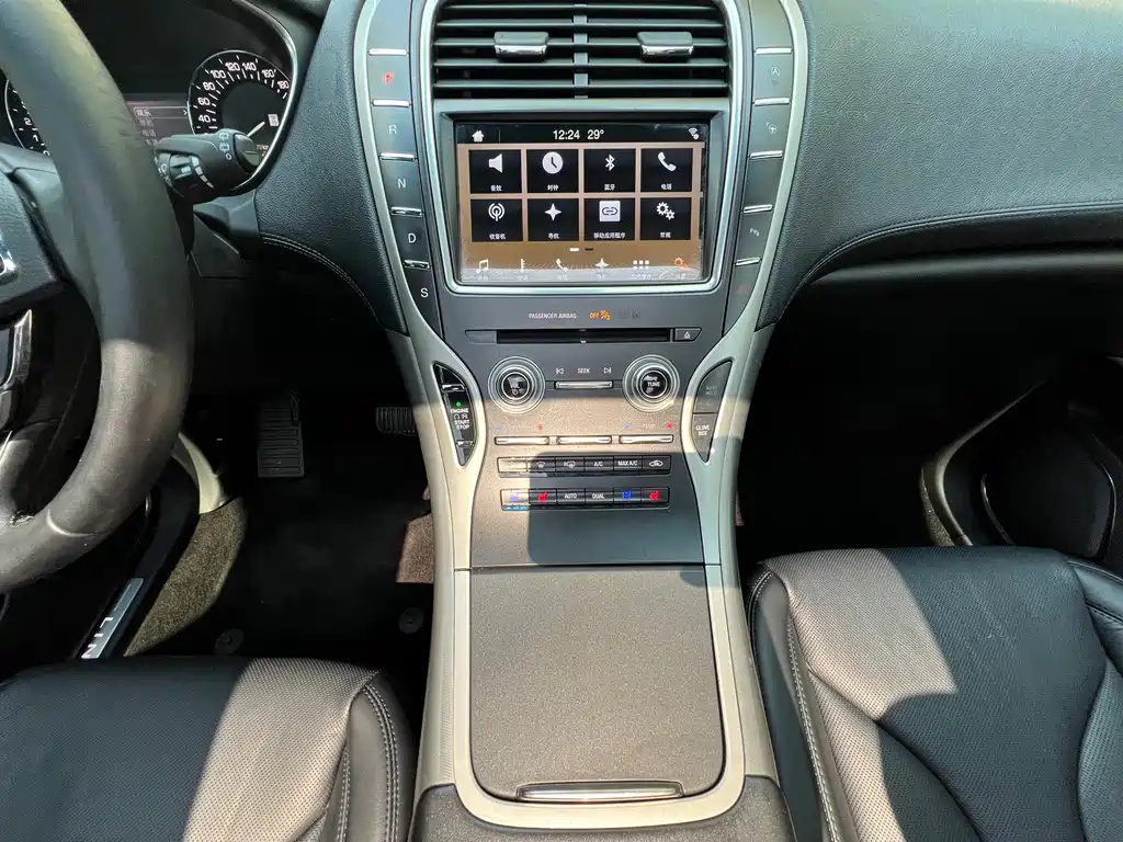 Lincoln MKX — миниатюра 14