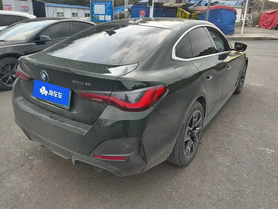 BMW I4