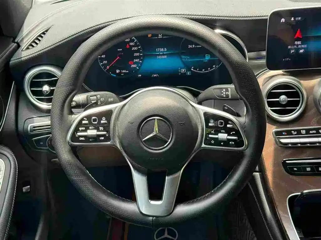 Mercedes-Benz GLC — миниатюра 6