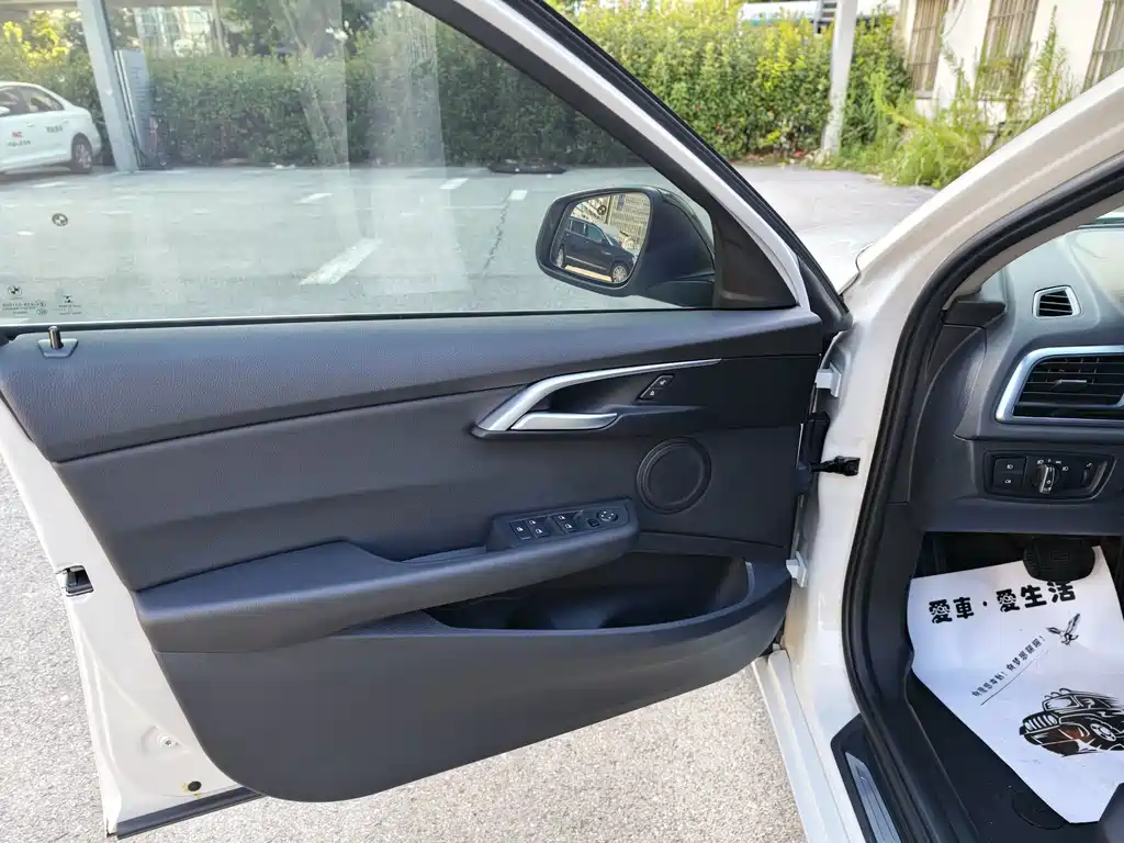 BMW 1 Series — миниатюра 9
