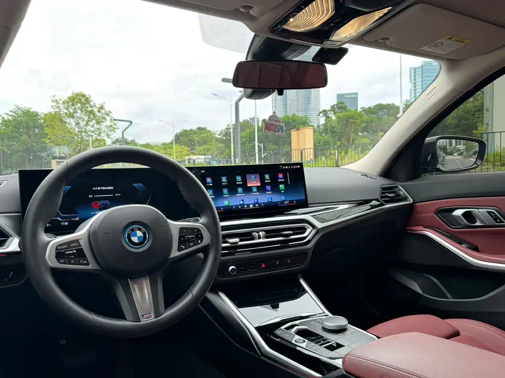 BMW i3 2024 eDrive 35 L