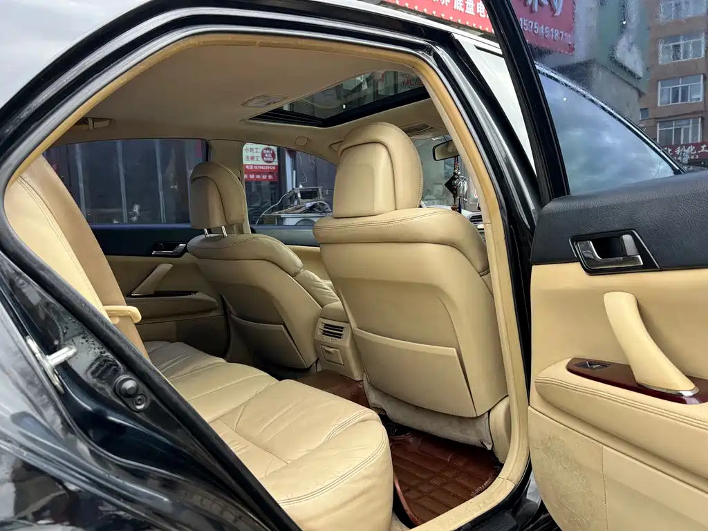 Toyota Reiz — миниатюра 9