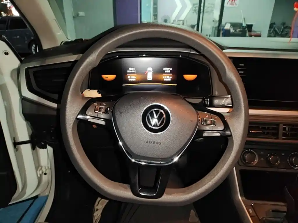 Volkswagen Polo — миниатюра 11
