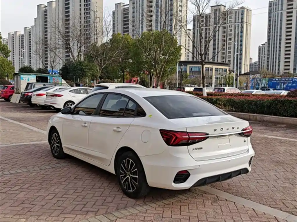 ROEWE I5