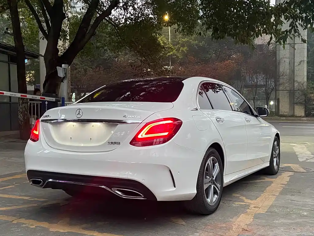 MERCEDES-BENZ C CLASS