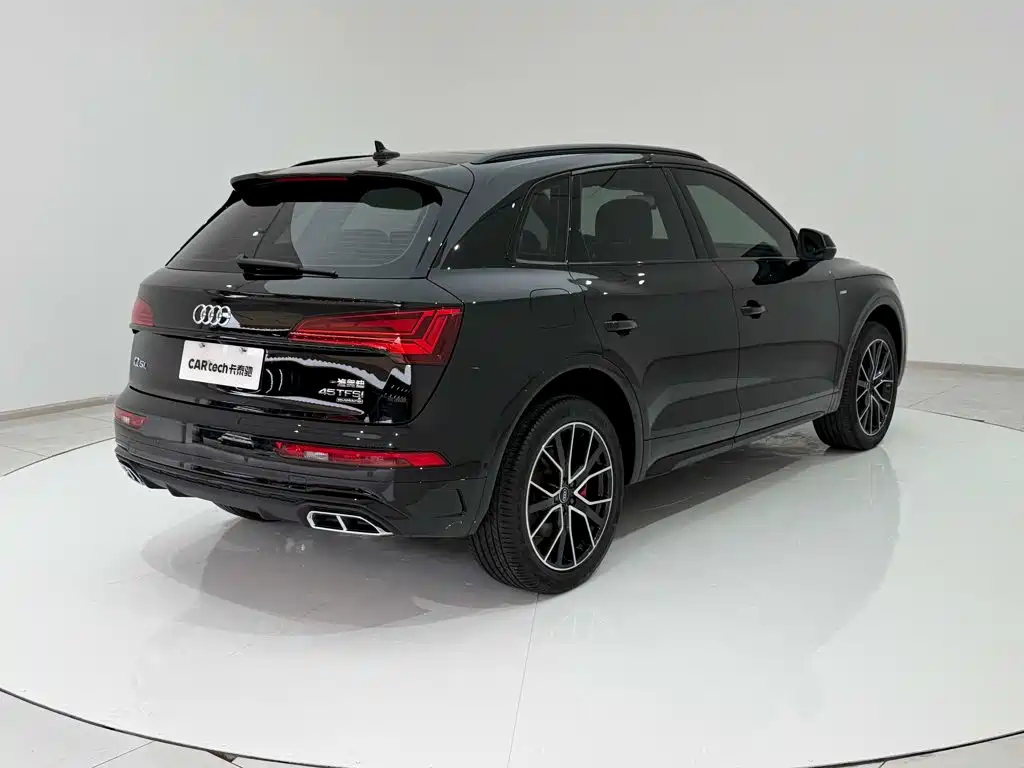 Audi Q5L — миниатюра 27