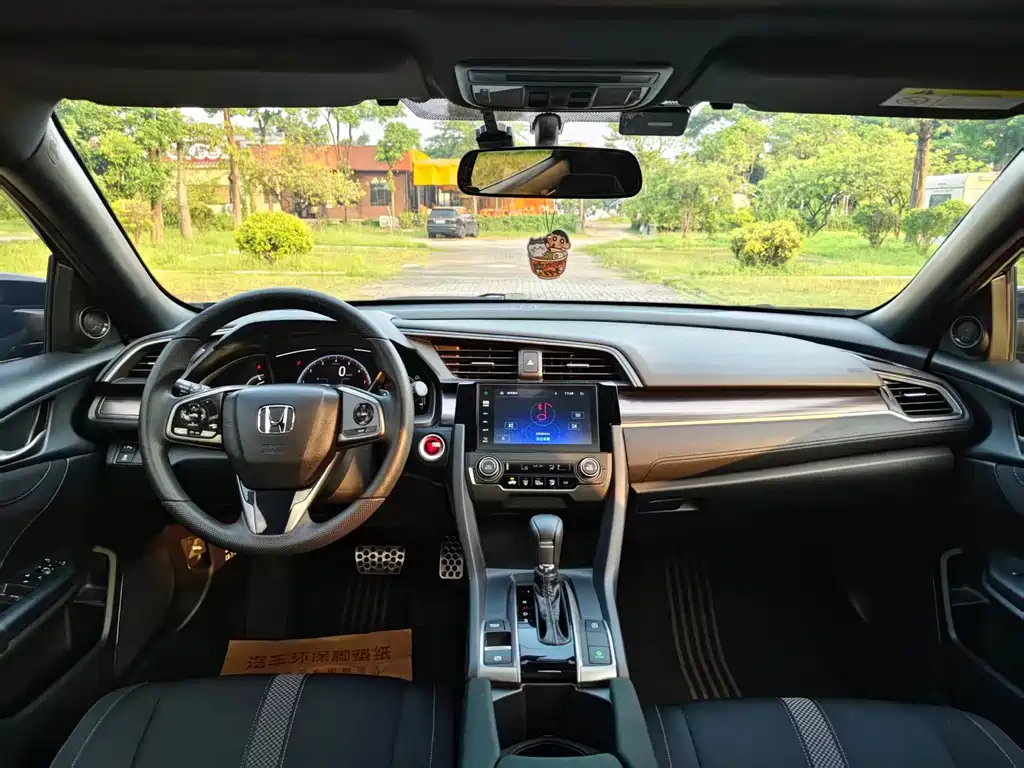 Honda Civic — миниатюра 13
