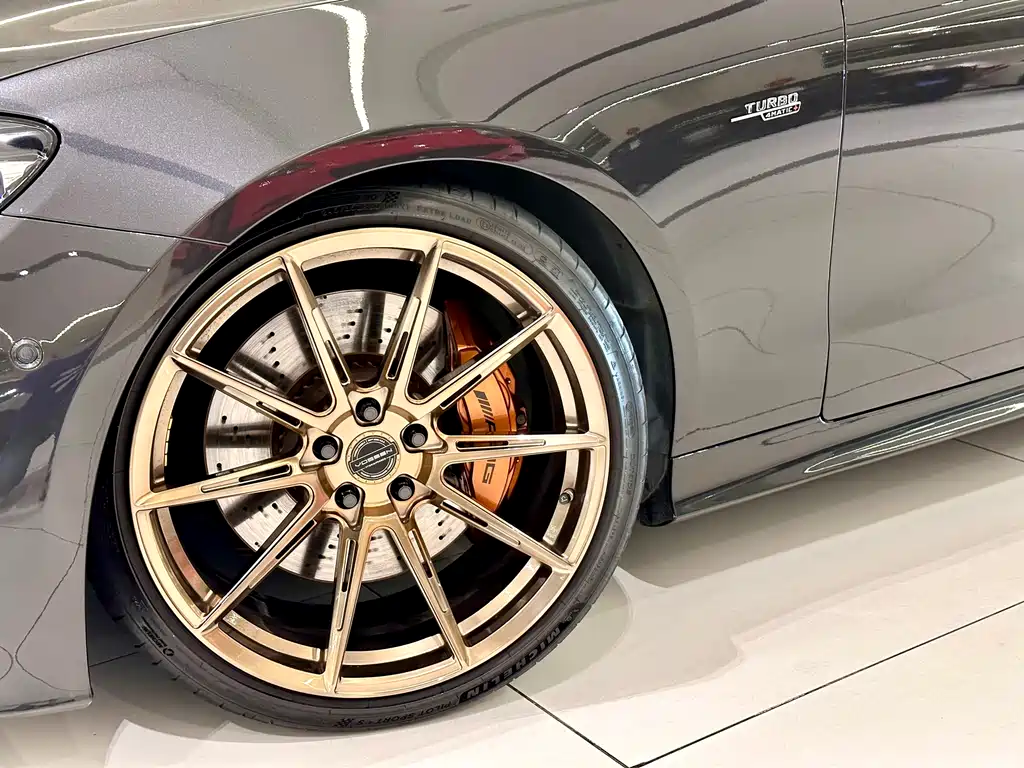 MERCEDES-BENZ E CLASS AMG