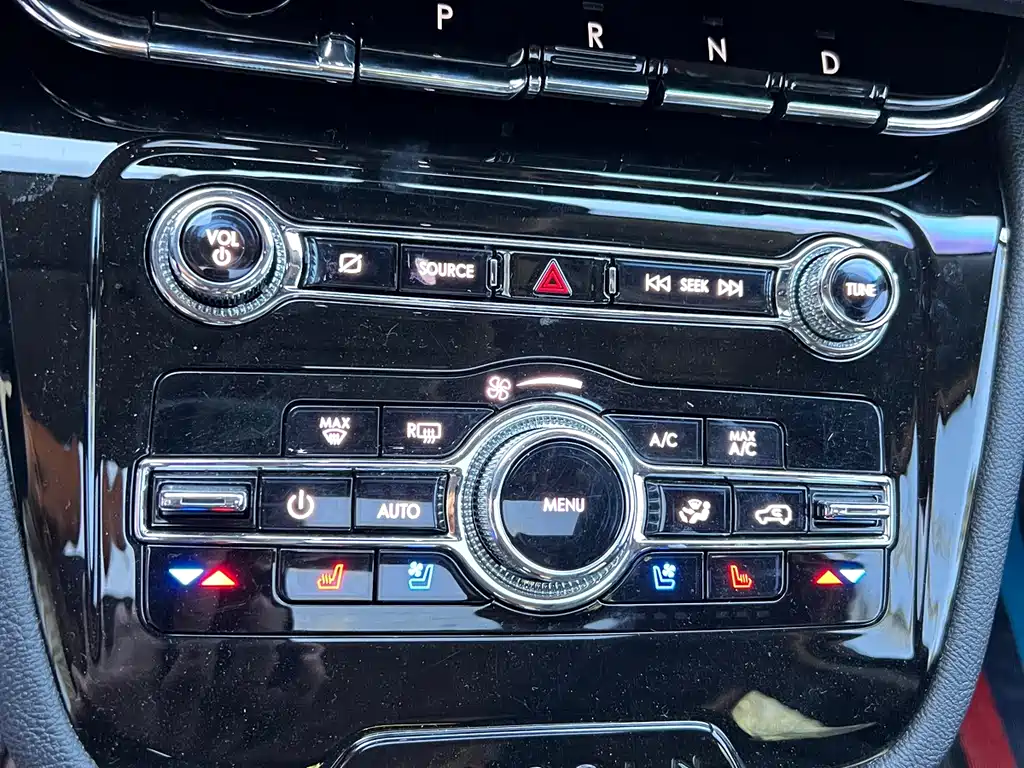 Lincoln Corsair — миниатюра 8