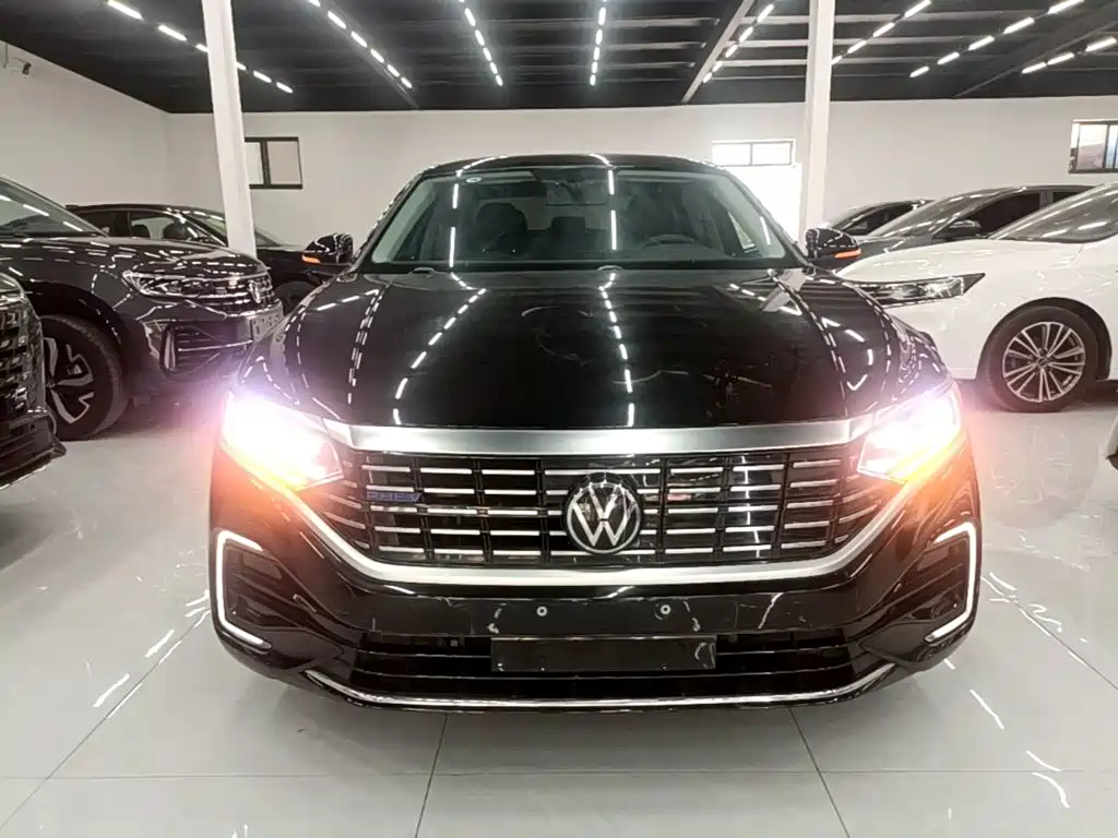 Volkswagen Passat PHEV — миниатюра 3