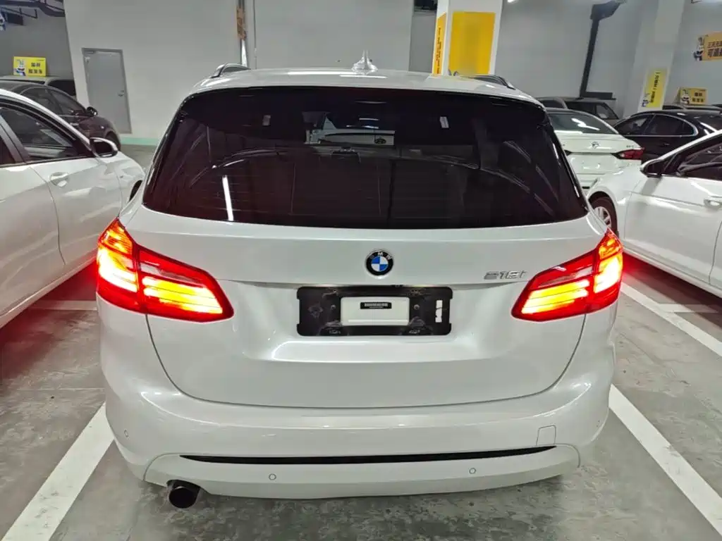 BMW 2 Series Active Tourer (Import) — миниатюра 6