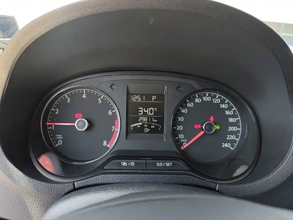 Volkswagen Polo — миниатюра 12