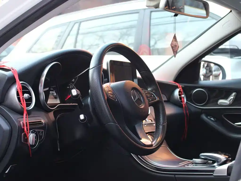 Mercedes-Benz C-Class (Import) — миниатюра 10