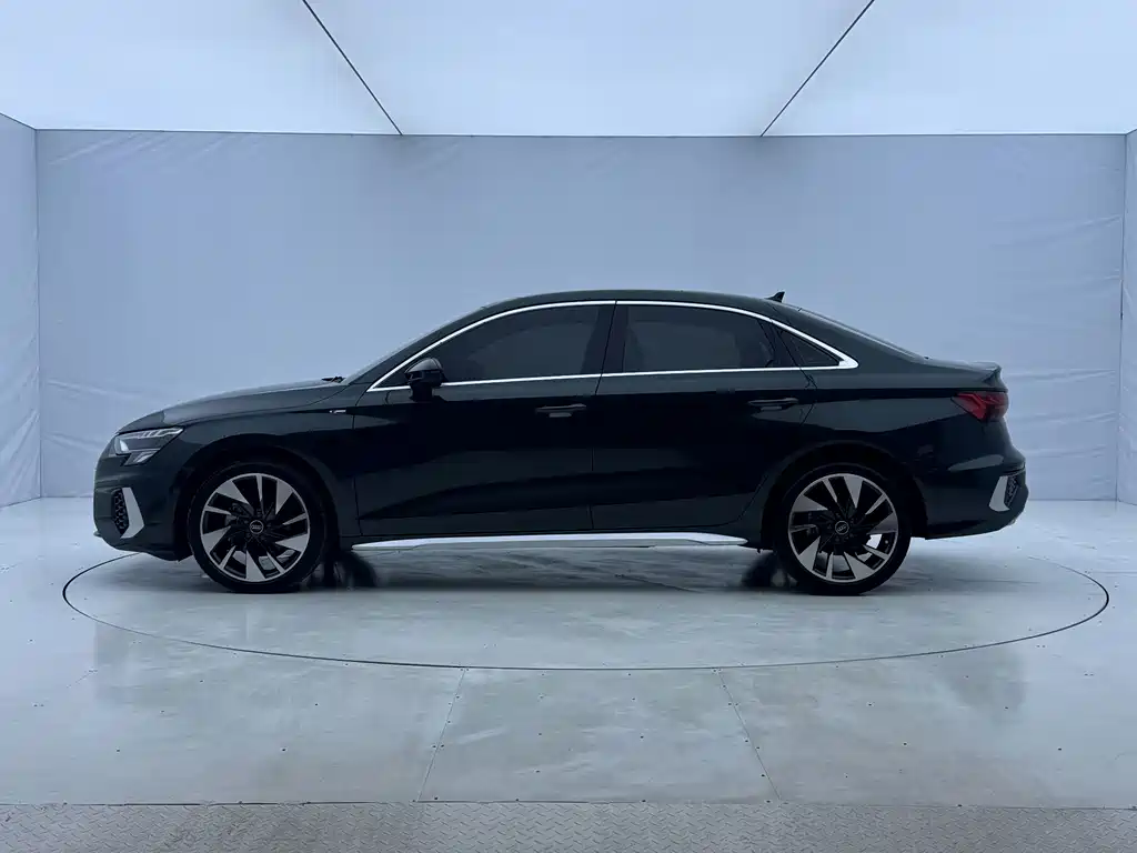 Audi A3 — миниатюра 9