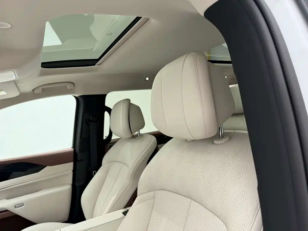 BYD Xia — миниатюра 19