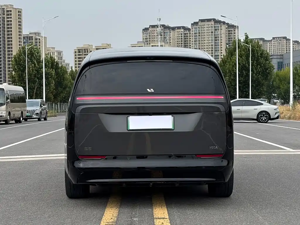 Li Auto Li MEGA — миниатюра 18