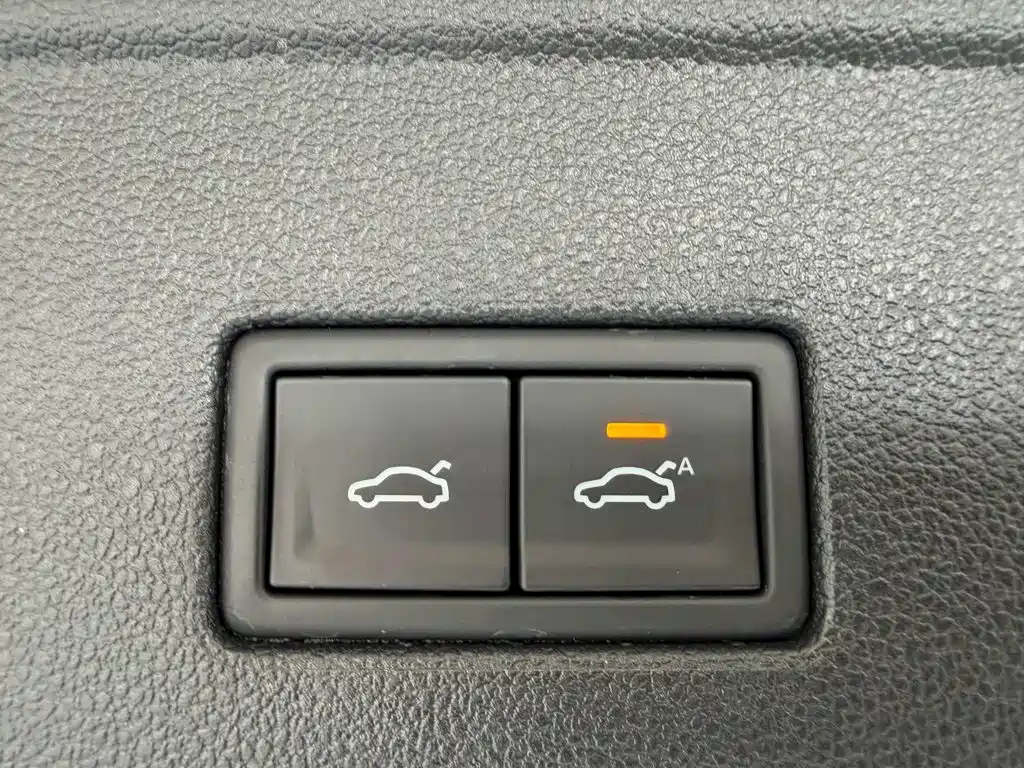 Volkswagen Touareg — миниатюра 28