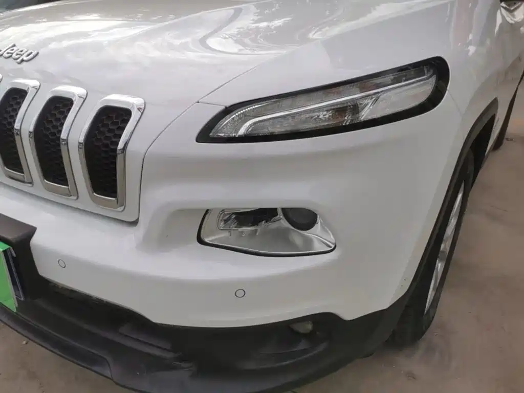 Jeep Cherokee — миниатюра 24