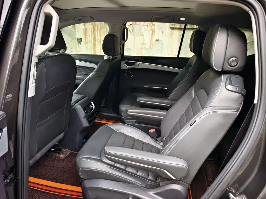 Volkswagen Talagon — миниатюра 8