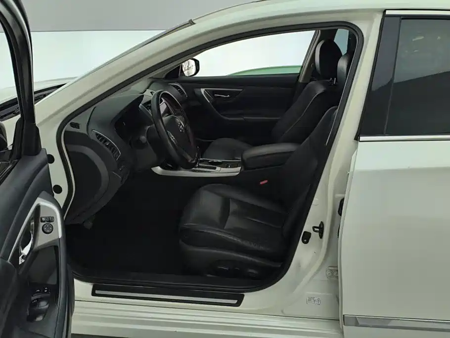 Nissan Teana — миниатюра 9