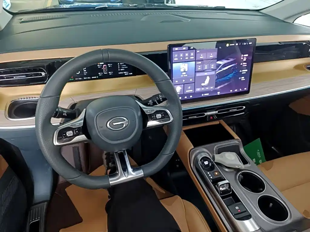 GAC Motor Trumpchi E8 PHEV — миниатюра 10
