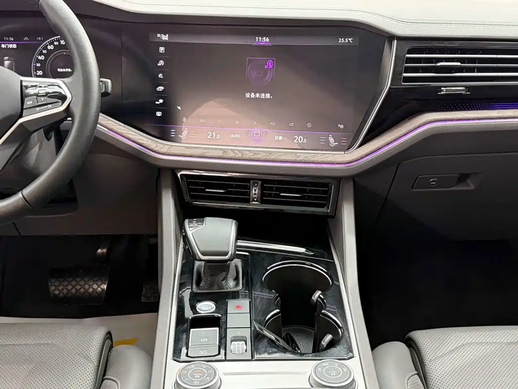 Volkswagen Touareg — миниатюра 25