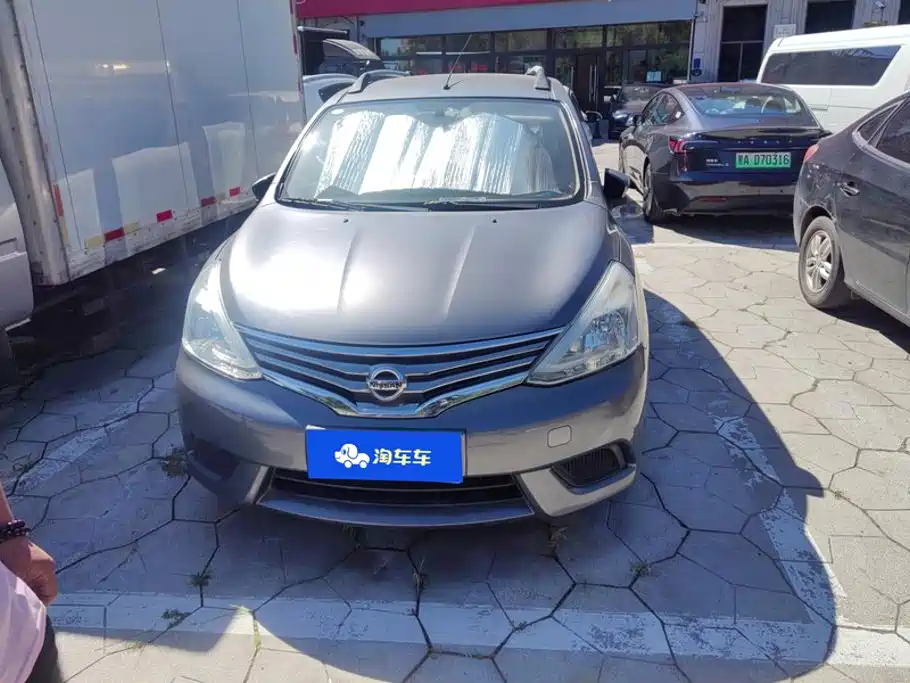 Nissan Livina — миниатюра 2