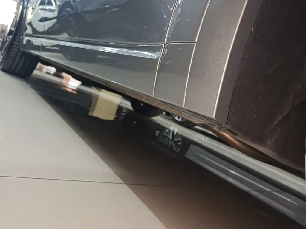 Li Auto Li L8 — миниатюра 21