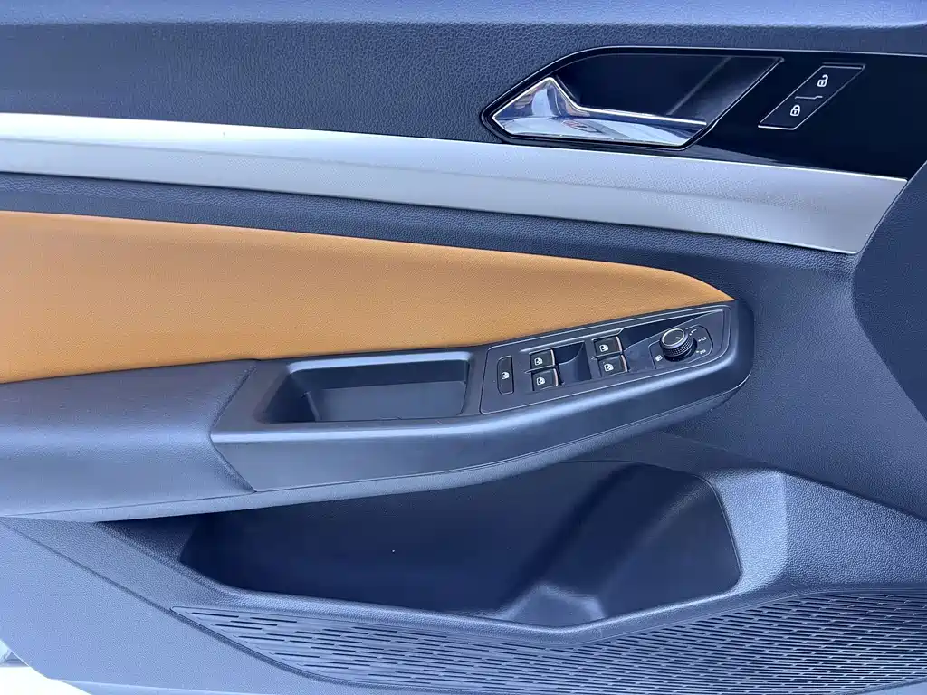 Volkswagen Bora — миниатюра 10