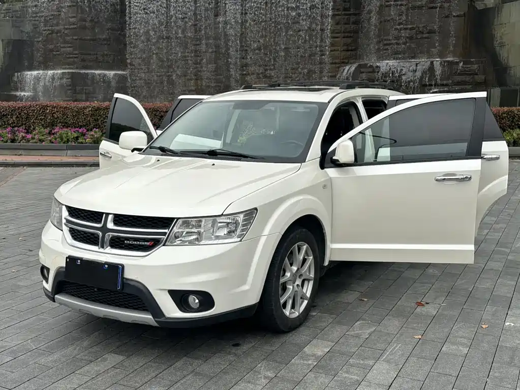 Dodge Journey — миниатюра 10