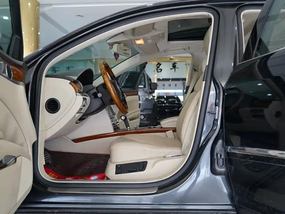 Volkswagen Phaeton — миниатюра 5